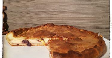 Scacciata catanese con tuma e olive ì